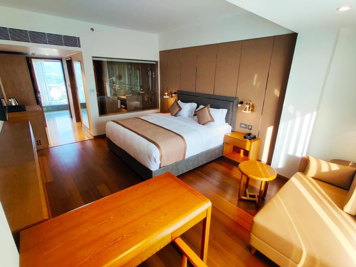 Pride Hotel อุเดเปอร์ ภายนอก รูปภาพ